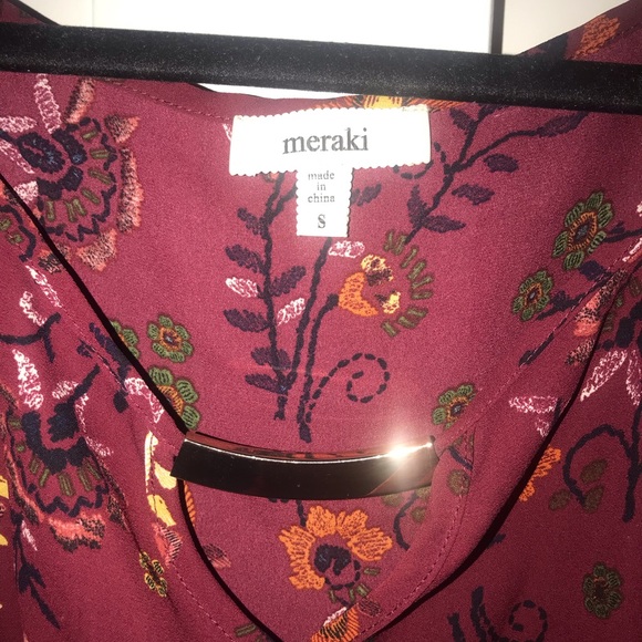 Burgundy Floral Open Shoulders Top - Picture 2 of 3